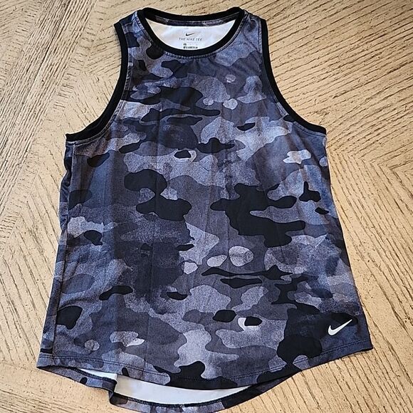 Nike camo workout top size S - Picture 4 of 4
